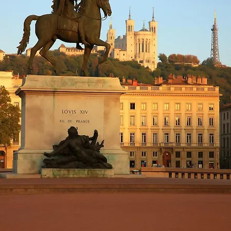 Quiet & Comfortable - Lyon Train Station アパート *